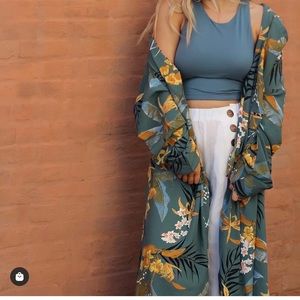 NWOT- GiGio Kimono Duster